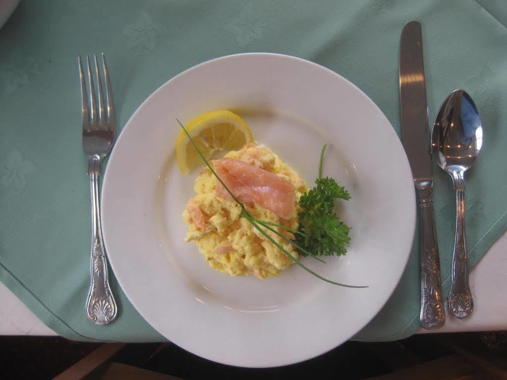 Ben Breen House 4* Clifden